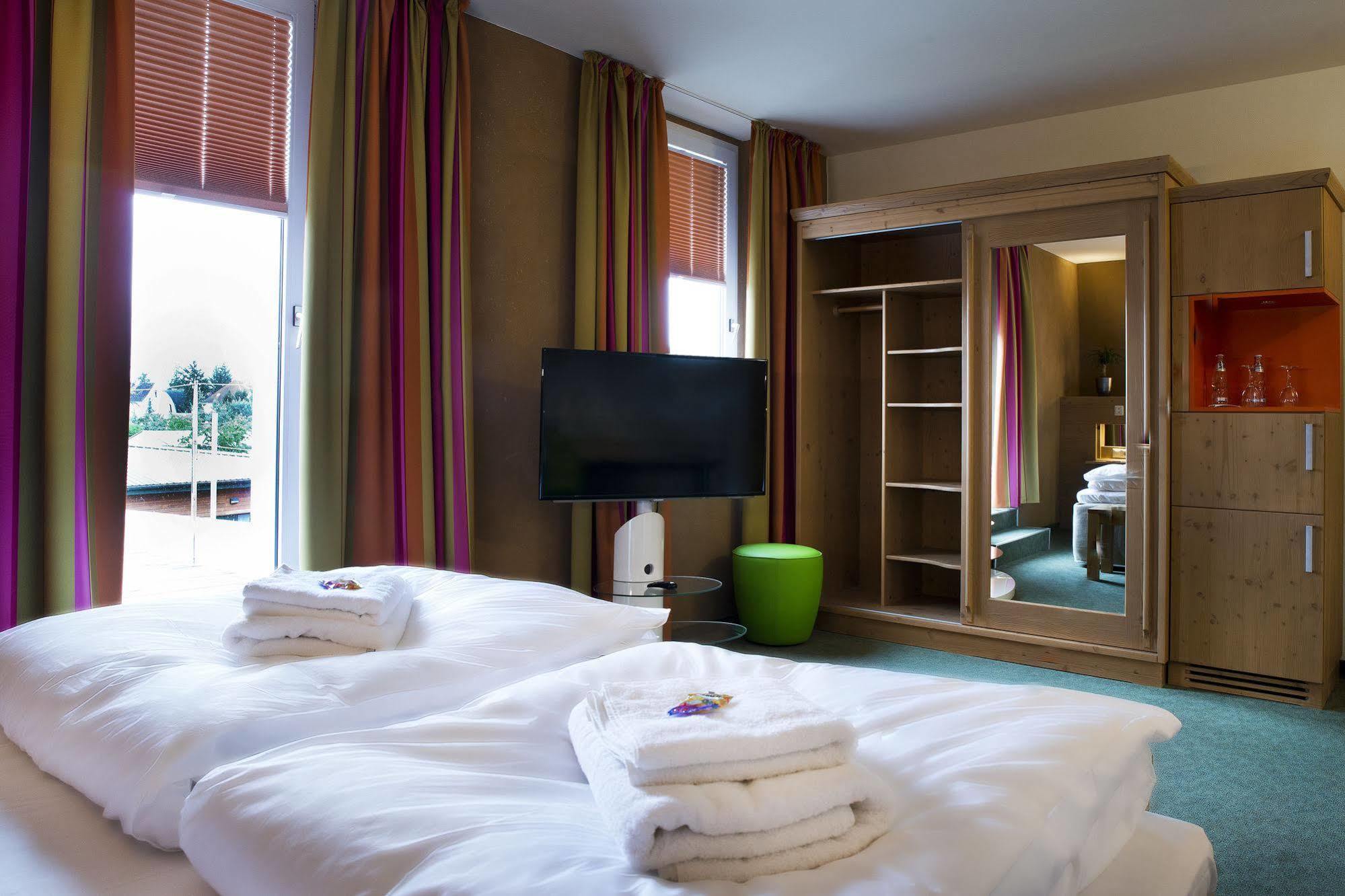 Sonn'Idyll Hotel & Saunalandschaft ラーテノー エクステリア 写真
