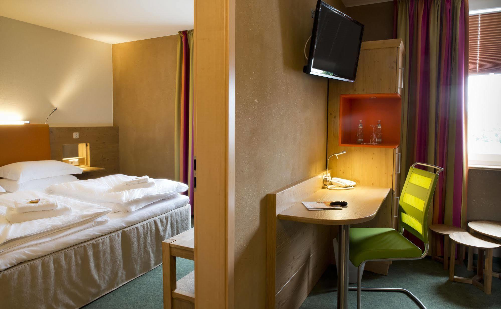 Sonn'Idyll Hotel & Saunalandschaft ラーテノー エクステリア 写真