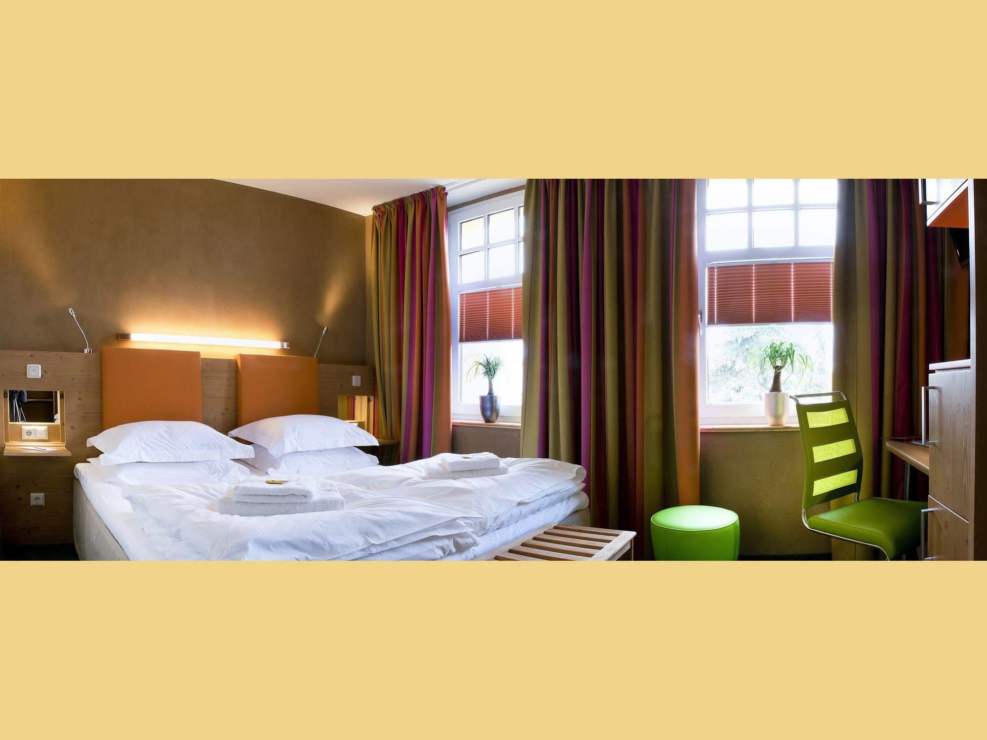 Sonn'Idyll Hotel & Saunalandschaft ラーテノー エクステリア 写真